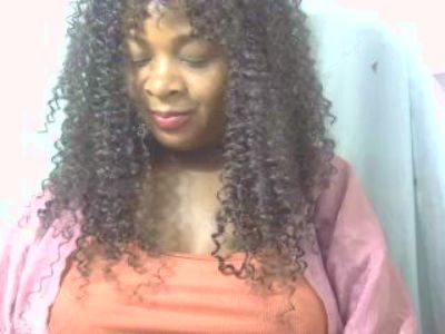 sexylove2 live cam on Cam4