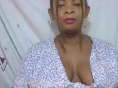 sexylove2 live cam on Cam4