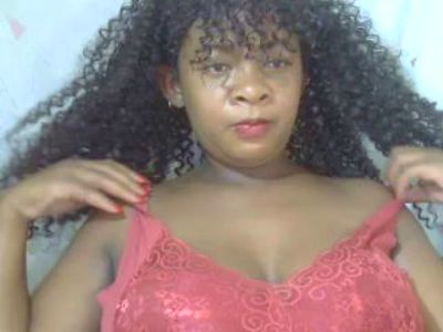 sexylove2 live cam on Cam4