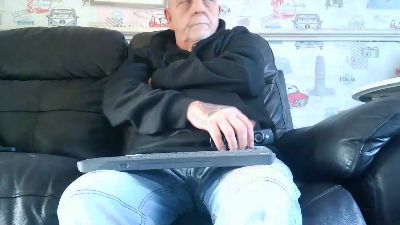 sexymanlol live cam on Cam4