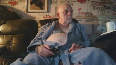 sexymanlol live cam on Cam4