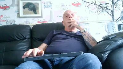 sexymanlol live cam on Cam4