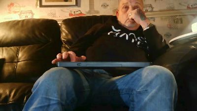 sexymanlol live cam on Cam4