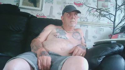sexymanlol live cam on Cam4