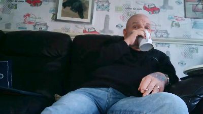 sexymanlol live cam on Cam4