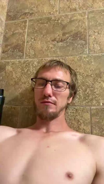 sexypain292 live cam on Cam4