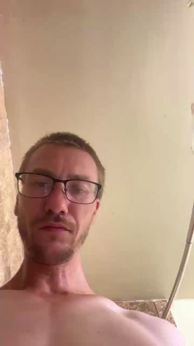 sexypain292 live cam on Cam4