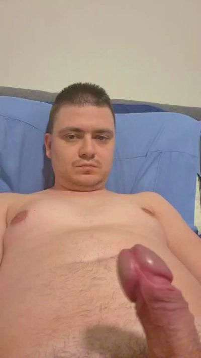 sexyslave80 live cam on Cam4