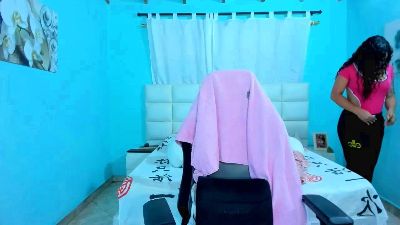 shadia_orozco live cam on Cam4