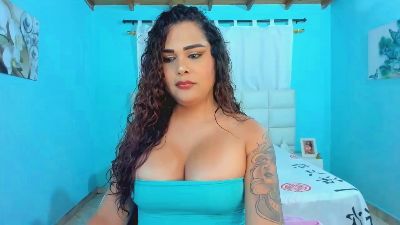 shadia_orozco live cam on Cam4
