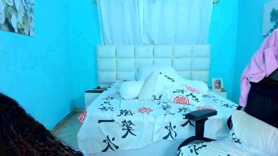 shadia_orozco live cam on Cam4