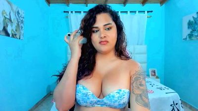 shadia_orozco live cam on Cam4