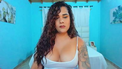 shadia_orozco live cam on Cam4