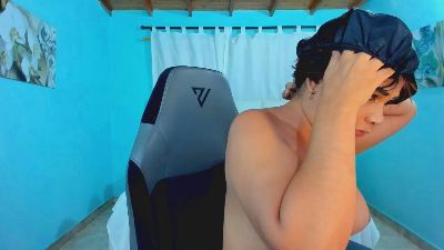 shadia_orozco live cam on Cam4