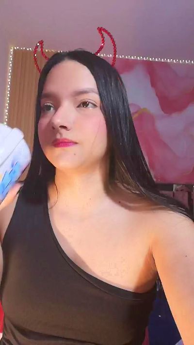 shagi_ live cam on Cam4