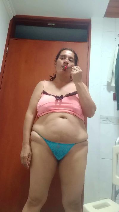shairamature2 live cam on Cam4