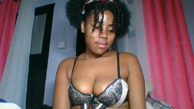 shamirah_sexy live cam on Cam4