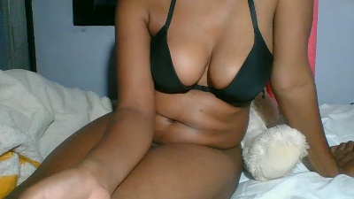 shamirah_sexy live cam on Cam4