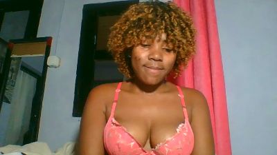 shamirah_sexy live cam on Cam4