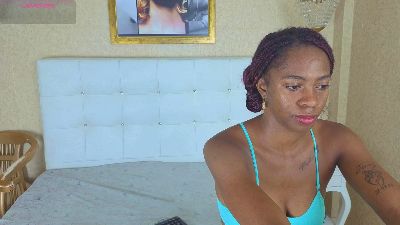 shanelle__ live cam on Cam4