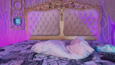 shanelle__ live cam on Cam4