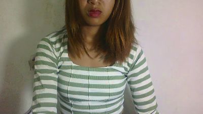 shaniasexy04 live cam on Cam4