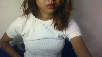 shaniasexy04 live cam on Cam4