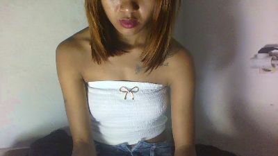 shaniasexy04 live cam on Cam4