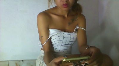 shaniasexy04 live cam on Cam4