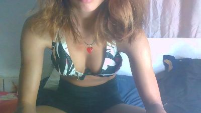 shaniasexy04 live cam on Cam4