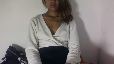 shaniasexy04 live cam on Cam4