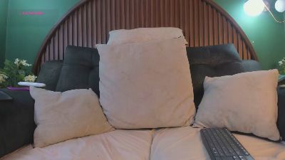shannel__queen live cam on Cam4