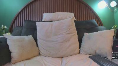 shannel__queen live cam on Cam4