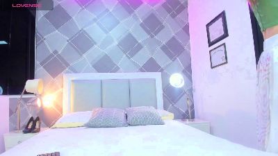 shanta_nastasia live cam on Cam4