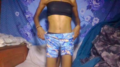 shaoulianah4 live cam on Cam4