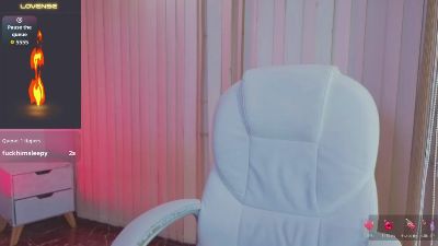 sharlotte777_ live cam on Cam4