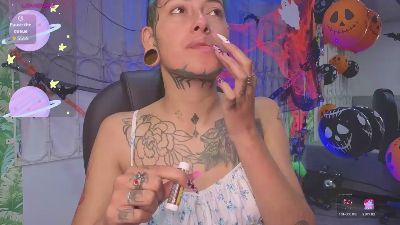 sharlotte777_ live cam on Cam4