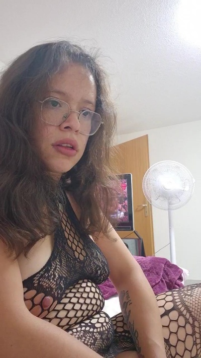 sharon_nikol live cam on Cam4