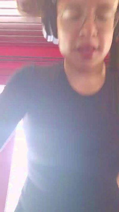 sharon_nikol live cam on Cam4