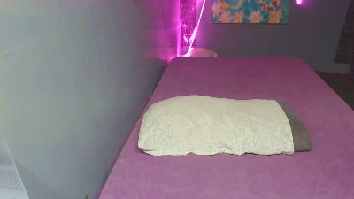 shaved_fun live cam on Cam4