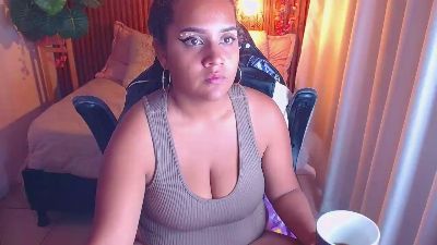 shirley_hottie live cam on Cam4
