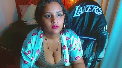 shirley_hottie live cam on Cam4