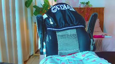 shirley_hottie live cam on Cam4