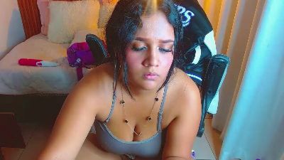shirley_hottie live cam on Cam4