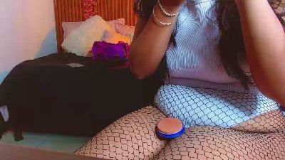 shirley_hottie live cam on Cam4