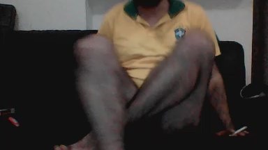 short_n_hairy_ live cam on Cam4