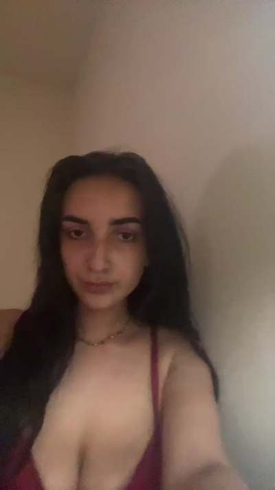 Watch  showcame live on Cam4