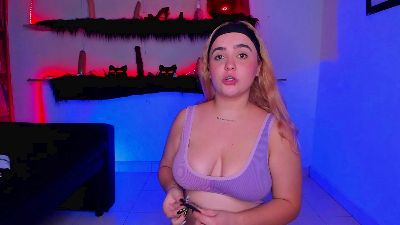 shyfantasies21 live cam on Cam4