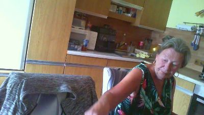 shyla62 live cam on Cam4