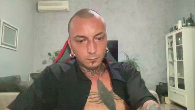 sidvicious23cm live cam on Cam4